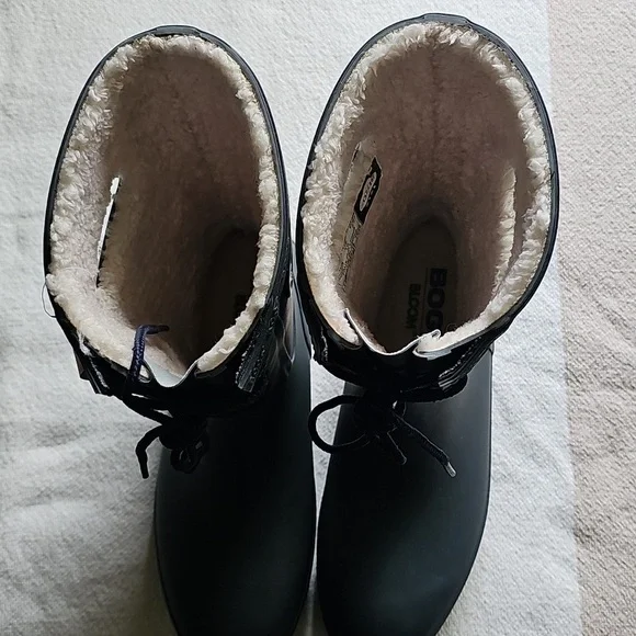 Bogs Lace-Up Waterproof Plush Lined Amanda Boots in Dark Grey - Picture 3 of 9